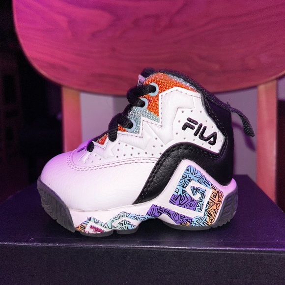 Retro FILA MB 90’s— size 4 toddler— limited edition - Picture 2 of 3